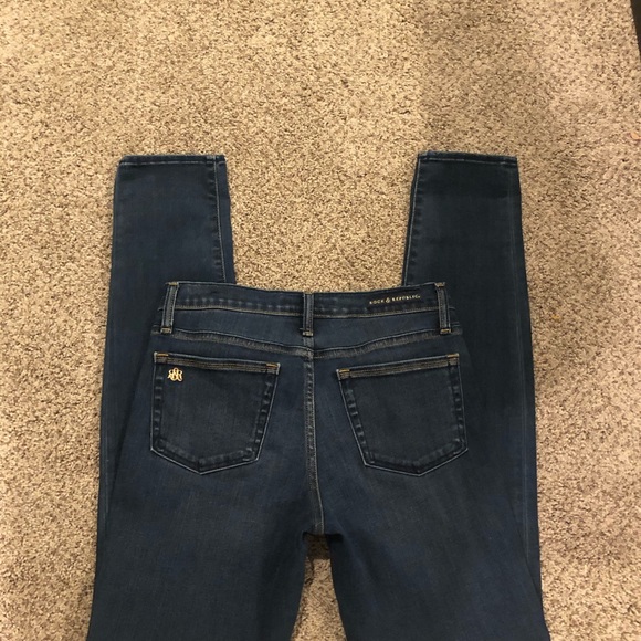 Rock & Republic Dark denim straight leg jeans - Picture 5 of 6